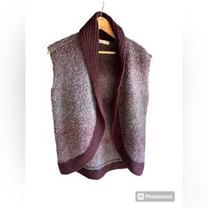 Woolrich, wool blend open front vest, size medium